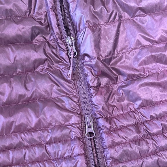 Duluth Trading Co Purple Quilted Vest - Picture 8 of 9